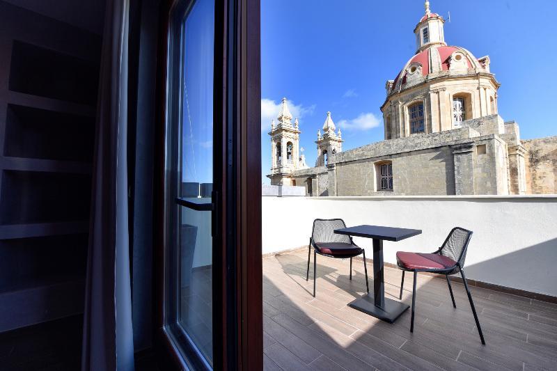 Hotel Quaint 4*